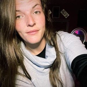 Meet your Posher, Rhylee